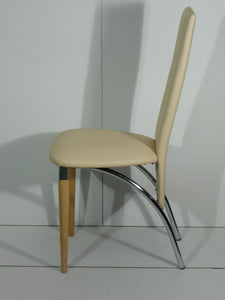 dining room and kitchen chair in metal with HAWWi wooden legs